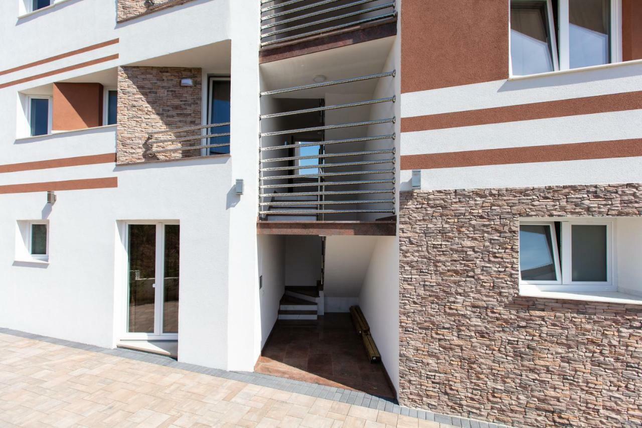 Vila Tatjana Vodice Bagian luar foto
