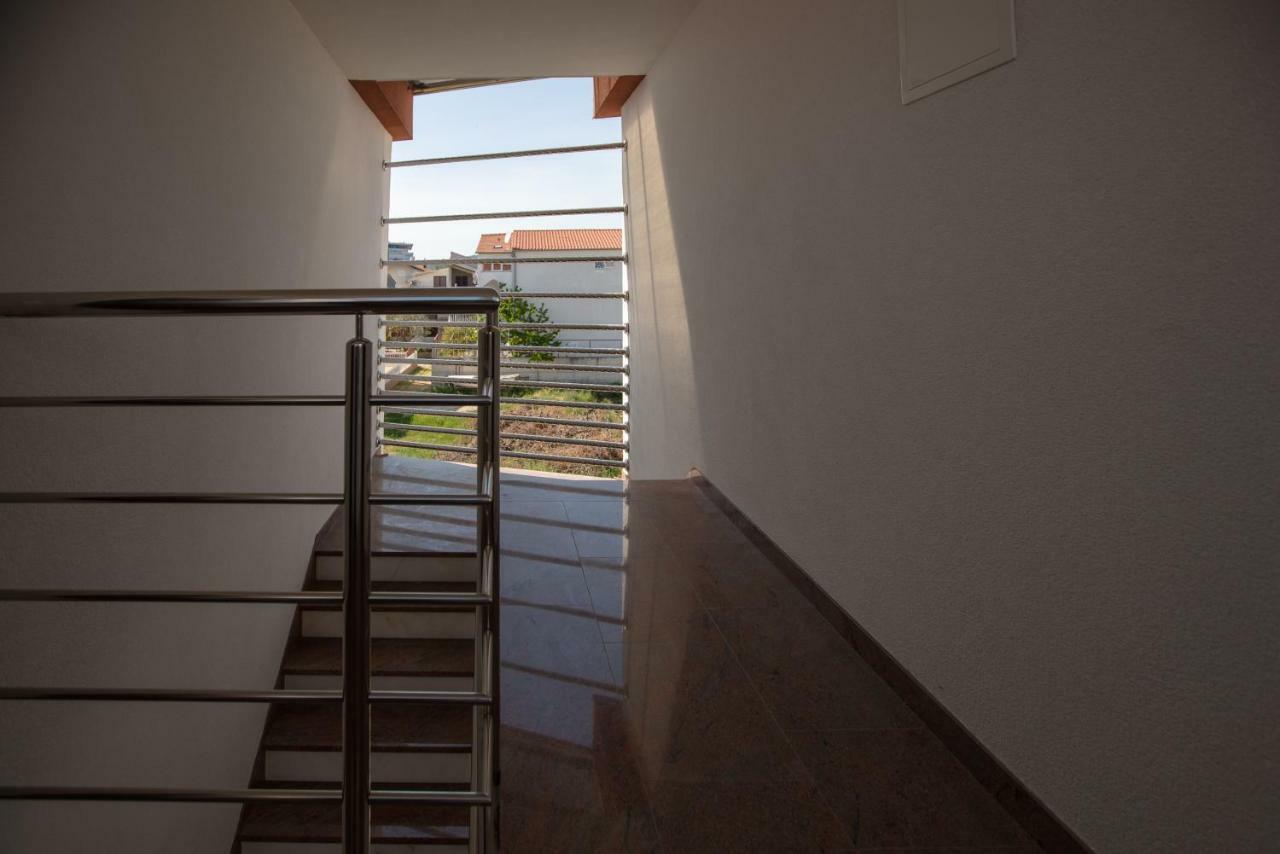 Vila Tatjana Vodice Bagian luar foto