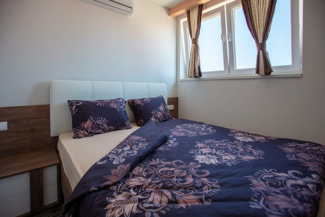 Vila Tatjana Vodice Bagian luar foto